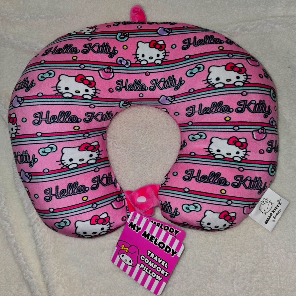😸Soft, Cozy, Hello Kitty Travel Pillow/Snap-front closure & hanging loop, BNWT